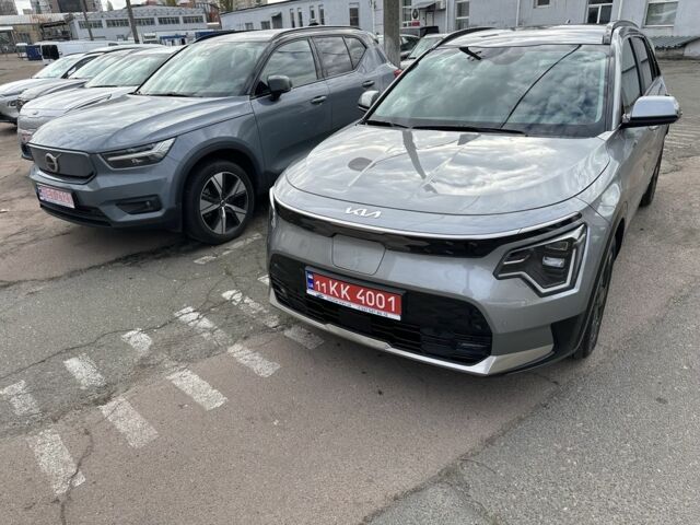 Бежевый Киа Niro, объемом двигателя 0 л и пробегом 30 тыс. км за 34500 $, фото 3 на Automoto.ua