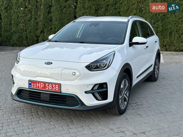 Бежевый Киа Niro, объемом двигателя 0 л и пробегом 120 тыс. км за 20400 $, фото 18 на Automoto.ua