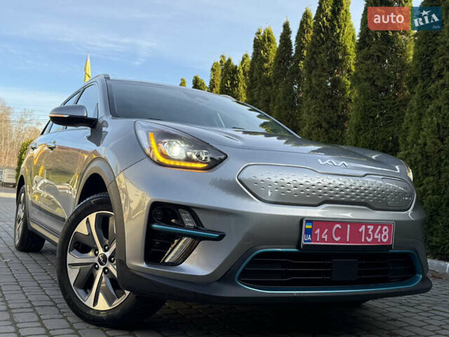 Бежевий Кіа Niro, об'ємом двигуна 0 л та пробігом 98 тис. км за 19999 $, фото 8 на Automoto.ua
