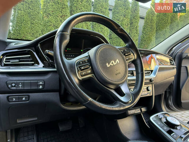 Бежевий Кіа Niro, об'ємом двигуна 0 л та пробігом 98 тис. км за 19999 $, фото 39 на Automoto.ua