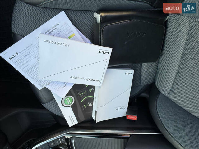 Бежевий Кіа Niro, об'ємом двигуна 0 л та пробігом 98 тис. км за 19999 $, фото 46 на Automoto.ua