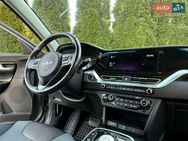 Бежевий Кіа Niro, об'ємом двигуна 0 л та пробігом 98 тис. км за 19999 $, фото 24 на Automoto.ua
