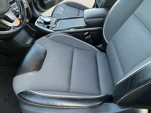 Бежевый Киа Niro, объемом двигателя 0 л и пробегом 146 тыс. км за 19700 $, фото 4 на Automoto.ua