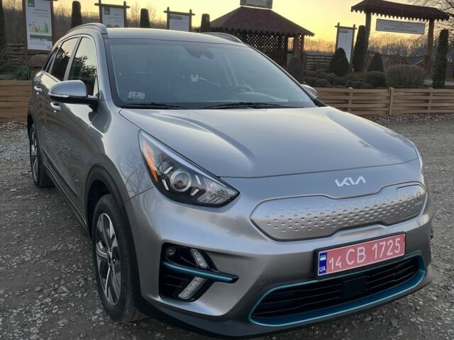 Бежевый Киа Niro, объемом двигателя 0 л и пробегом 146 тыс. км за 19700 $, фото 1 на Automoto.ua
