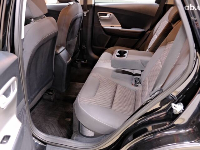 Чорний Кіа Niro, об'ємом двигуна 1.6 л та пробігом 143 тис. км за 17900 $, фото 8 на Automoto.ua