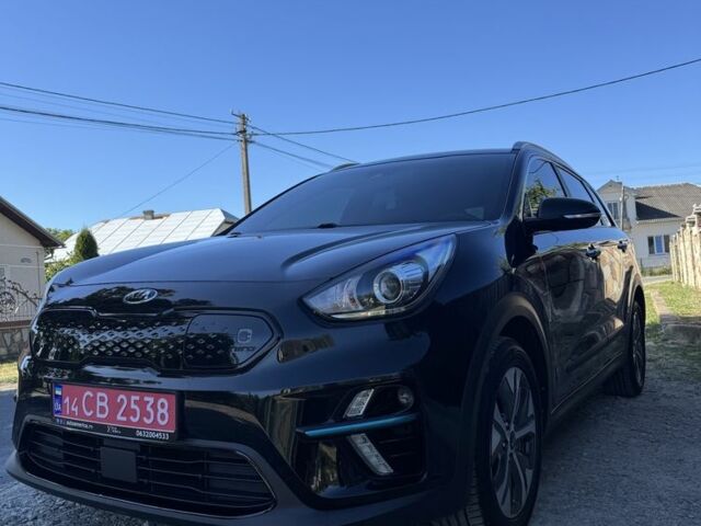 Черный Киа Niro, объемом двигателя 0 л и пробегом 179 тыс. км за 16500 $, фото 4 на Automoto.ua