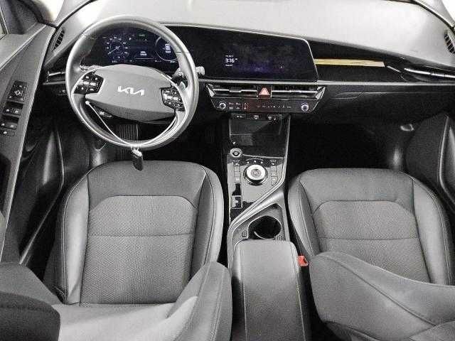 Черный Киа Niro, объемом двигателя 0 л и пробегом 40 тыс. км за 9200 $, фото 7 на Automoto.ua