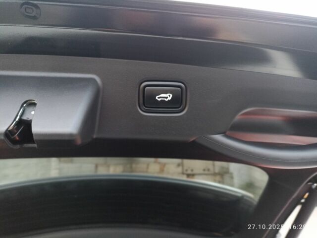 Черный Киа Niro, объемом двигателя 0 л и пробегом 56 тыс. км за 22900 $, фото 20 на Automoto.ua