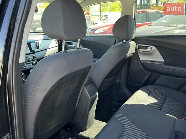 Черный Киа Niro, объемом двигателя 1.6 л и пробегом 158 тыс. км за 12999 $, фото 16 на Automoto.ua