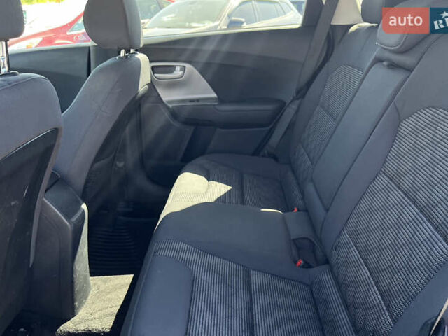 Черный Киа Niro, объемом двигателя 1.6 л и пробегом 158 тыс. км за 12999 $, фото 17 на Automoto.ua