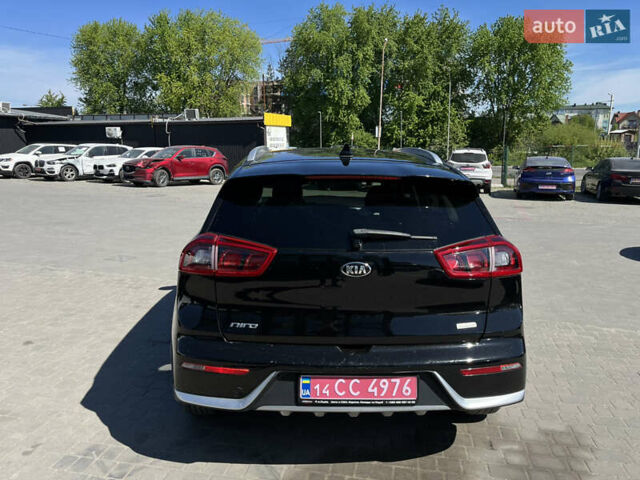 Черный Киа Niro, объемом двигателя 1.6 л и пробегом 158 тыс. км за 12999 $, фото 4 на Automoto.ua