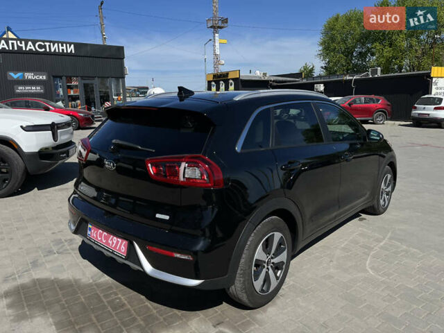 Черный Киа Niro, объемом двигателя 1.6 л и пробегом 158 тыс. км за 12999 $, фото 5 на Automoto.ua