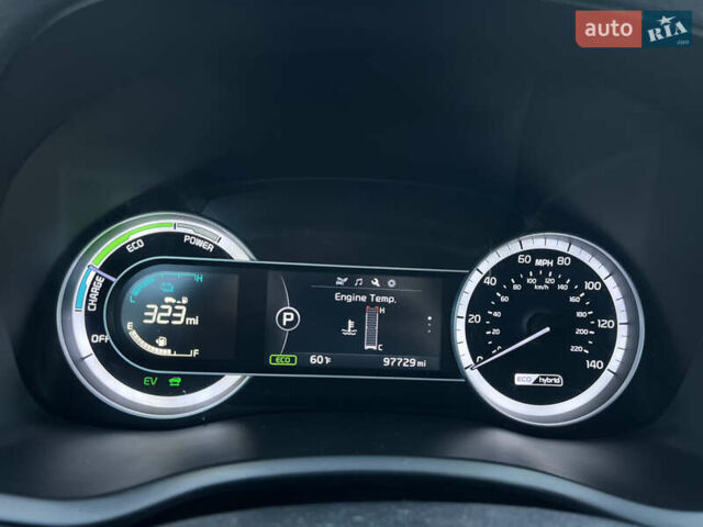 Черный Киа Niro, объемом двигателя 1.6 л и пробегом 158 тыс. км за 12999 $, фото 13 на Automoto.ua