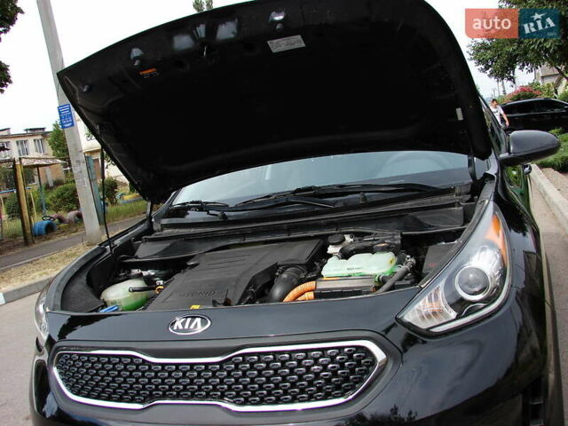 Черный Киа Niro, объемом двигателя 1.6 л и пробегом 136 тыс. км за 16500 $, фото 27 на Automoto.ua