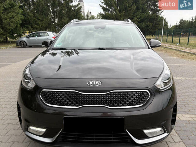 Чорний Кіа Niro, об'ємом двигуна 1.58 л та пробігом 158 тис. км за 14000 $, фото 1 на Automoto.ua