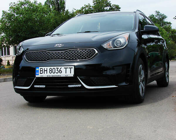 Черный Киа Niro, объемом двигателя 1.6 л и пробегом 136 тыс. км за 16500 $, фото 1 на Automoto.ua
