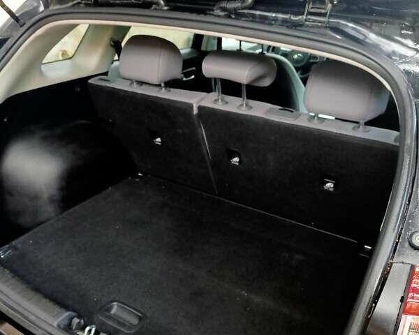 Чорний Кіа Niro, об'ємом двигуна 1.58 л та пробігом 146 тис. км за 15600 $, фото 23 на Automoto.ua