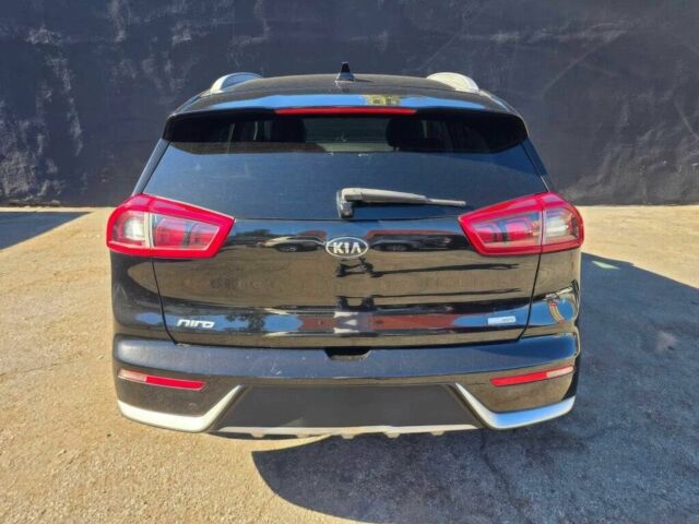 Черный Киа Niro, объемом двигателя 1.6 л и пробегом 70 тыс. км за 16500 $, фото 3 на Automoto.ua