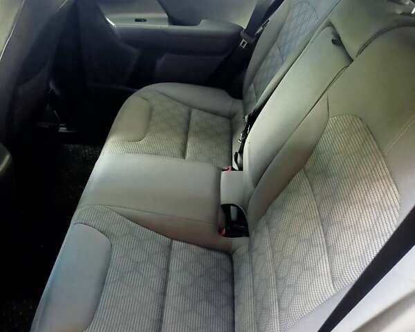 Чорний Кіа Niro, об'ємом двигуна 1.58 л та пробігом 146 тис. км за 15600 $, фото 19 на Automoto.ua