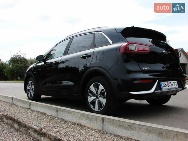 Черный Киа Niro, объемом двигателя 1.6 л и пробегом 136 тыс. км за 16500 $, фото 11 на Automoto.ua