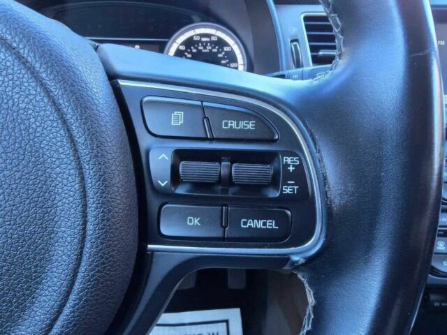 Черный Киа Niro, объемом двигателя 1.6 л и пробегом 70 тыс. км за 16500 $, фото 8 на Automoto.ua