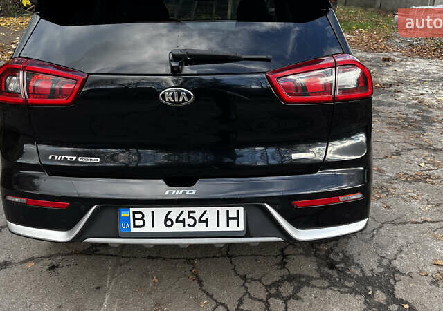 Черный Киа Niro, объемом двигателя 1.58 л и пробегом 103 тыс. км за 16000 $, фото 2 на Automoto.ua