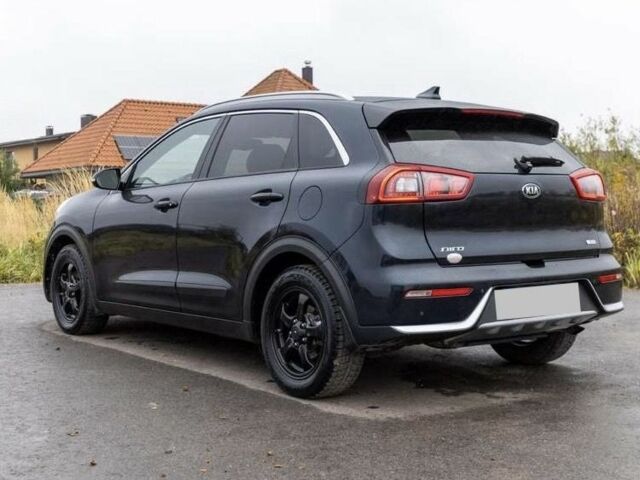 Черный Киа Niro, объемом двигателя 0 л и пробегом 89 тыс. км за 11500 $, фото 2 на Automoto.ua