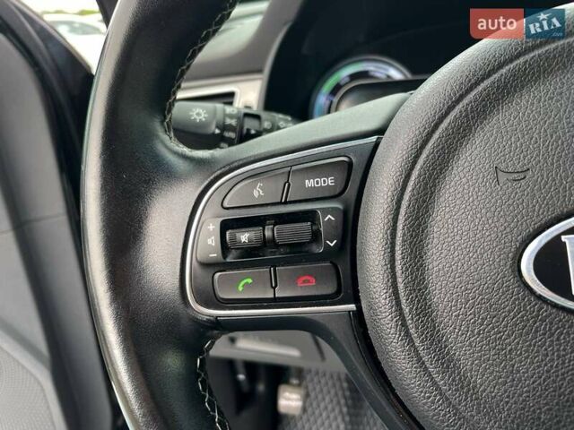 Черный Киа Niro, объемом двигателя 1.58 л и пробегом 87 тыс. км за 16999 $, фото 23 на Automoto.ua