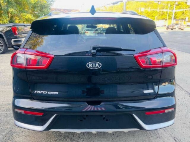 Черный Киа Niro, объемом двигателя 1.6 л и пробегом 62 тыс. км за 3750 $, фото 4 на Automoto.ua