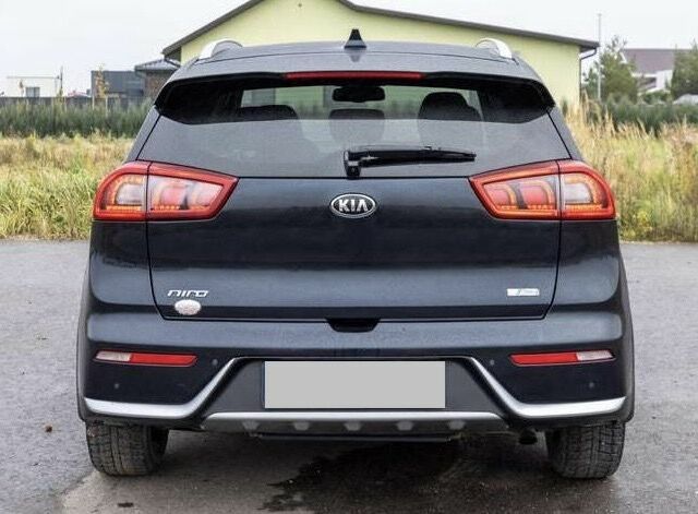 Черный Киа Niro, объемом двигателя 0 л и пробегом 89 тыс. км за 11500 $, фото 3 на Automoto.ua