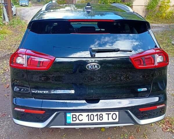Чорний Кіа Niro, об'ємом двигуна 1.58 л та пробігом 146 тис. км за 15600 $, фото 11 на Automoto.ua