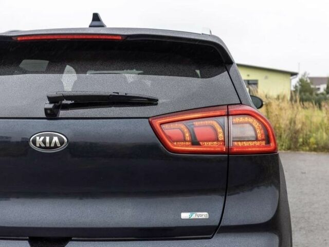 Черный Киа Niro, объемом двигателя 0 л и пробегом 89 тыс. км за 11500 $, фото 4 на Automoto.ua