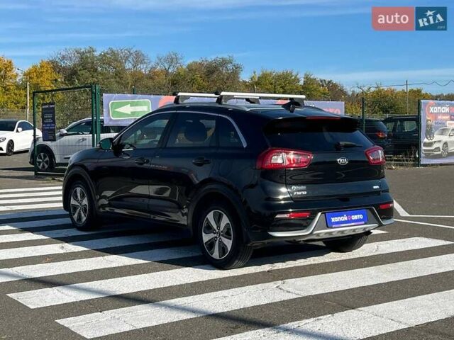 Кіа Niro 2017 у Одесі на Automoto.ua Чорний Кіа Niro, об'ємом двигуна 1.58 л та пробігом 88 тис. км за 16699 $, фото 6 на Automoto.ua