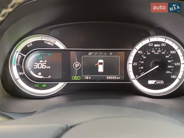 Черный Киа Niro, объемом двигателя 1.6 л и пробегом 88 тыс. км за 15600 $, фото 20 на Automoto.ua