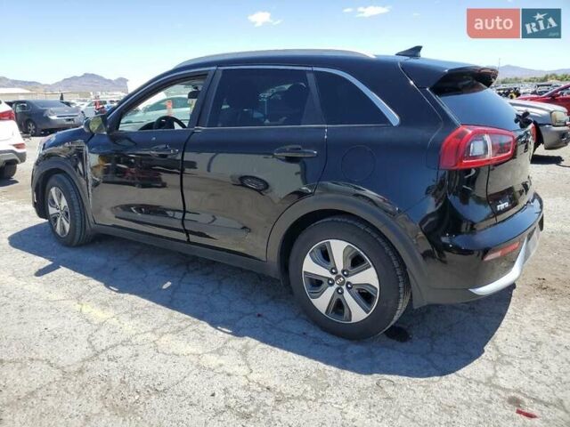 Кіа Niro 2017 у Львові на Automoto.ua Чорний Кіа Niro, об'ємом двигуна 1.58 л та пробігом 129 тис. км за 3000 $, фото 1 на Automoto.ua