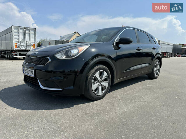 Чорний Кіа Niro, об'ємом двигуна 1.58 л та пробігом 206 тис. км за 15800 $, фото 1 на Automoto.ua