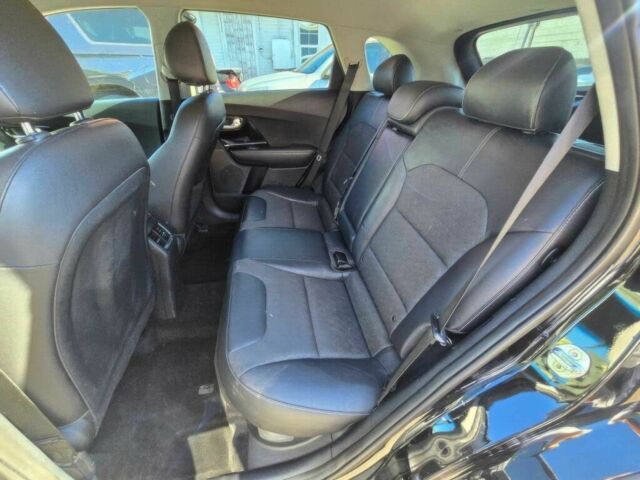 Черный Киа Niro, объемом двигателя 1.6 л и пробегом 70 тыс. км за 16500 $, фото 11 на Automoto.ua