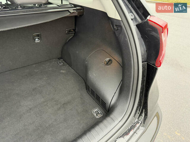 Черный Киа Niro, объемом двигателя 1.6 л и пробегом 98 тыс. км за 18999 $, фото 87 на Automoto.ua