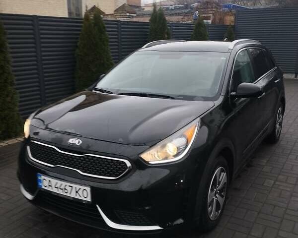Чорний Кіа Niro, об'ємом двигуна 1.58 л та пробігом 89 тис. км за 14600 $, фото 6 на Automoto.ua