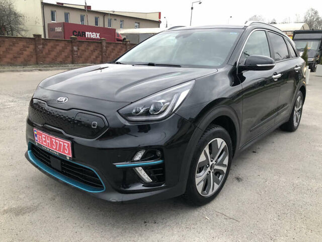 Чорний Кіа Niro, об'ємом двигуна 0 л та пробігом 158 тис. км за 18699 $, фото 3 на Automoto.ua