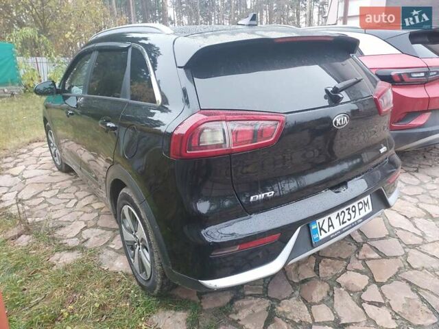 Чорний Кіа Niro, об'ємом двигуна 1.6 л та пробігом 177 тис. км за 15200 $, фото 6 на Automoto.ua