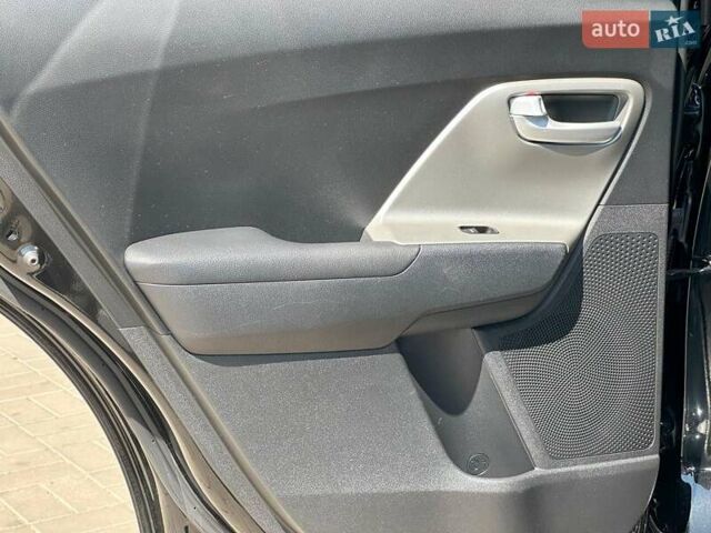 Черный Киа Niro, объемом двигателя 1.6 л и пробегом 65 тыс. км за 17440 $, фото 15 на Automoto.ua