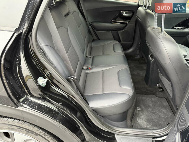 Черный Киа Niro, объемом двигателя 1.6 л и пробегом 98 тыс. км за 18999 $, фото 77 на Automoto.ua