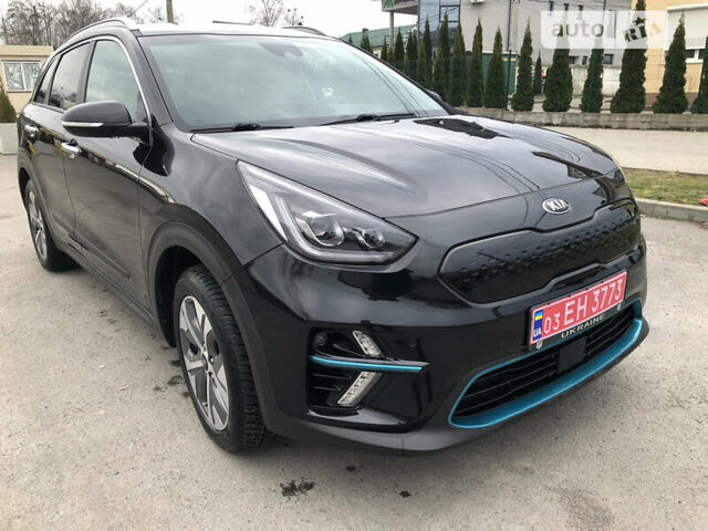 Чорний Кіа Niro, об'ємом двигуна 0 л та пробігом 158 тис. км за 18699 $, фото 4 на Automoto.ua