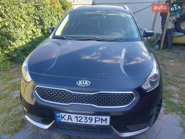 Чорний Кіа Niro, об'ємом двигуна 1.6 л та пробігом 177 тис. км за 15200 $, фото 2 на Automoto.ua