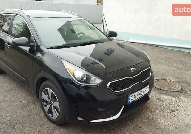 Черный Киа Niro, объемом двигателя 1.6 л и пробегом 57 тыс. км за 13900 $, фото 2 на Automoto.ua
