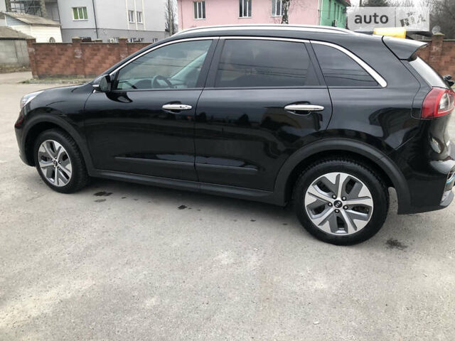 Чорний Кіа Niro, об'ємом двигуна 0 л та пробігом 158 тис. км за 18699 $, фото 16 на Automoto.ua