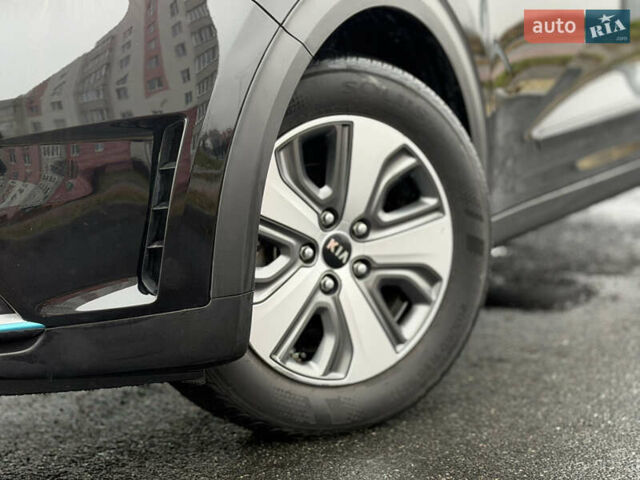 Черный Киа Niro, объемом двигателя 1.6 л и пробегом 98 тыс. км за 18999 $, фото 36 на Automoto.ua