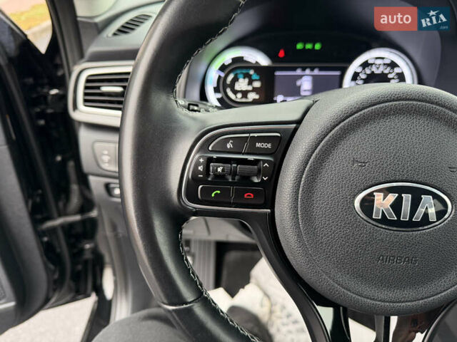 Черный Киа Niro, объемом двигателя 1.6 л и пробегом 98 тыс. км за 18999 $, фото 53 на Automoto.ua