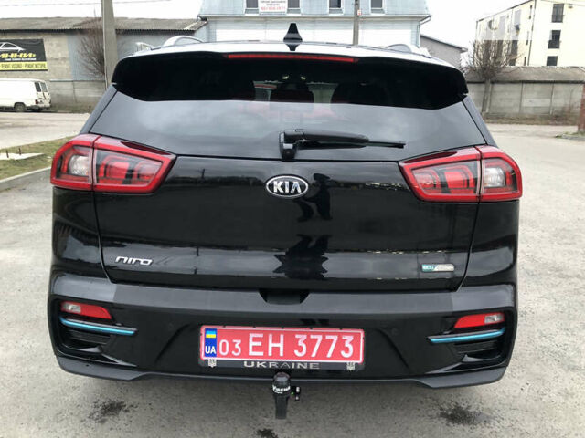 Чорний Кіа Niro, об'ємом двигуна 0 л та пробігом 158 тис. км за 18699 $, фото 13 на Automoto.ua